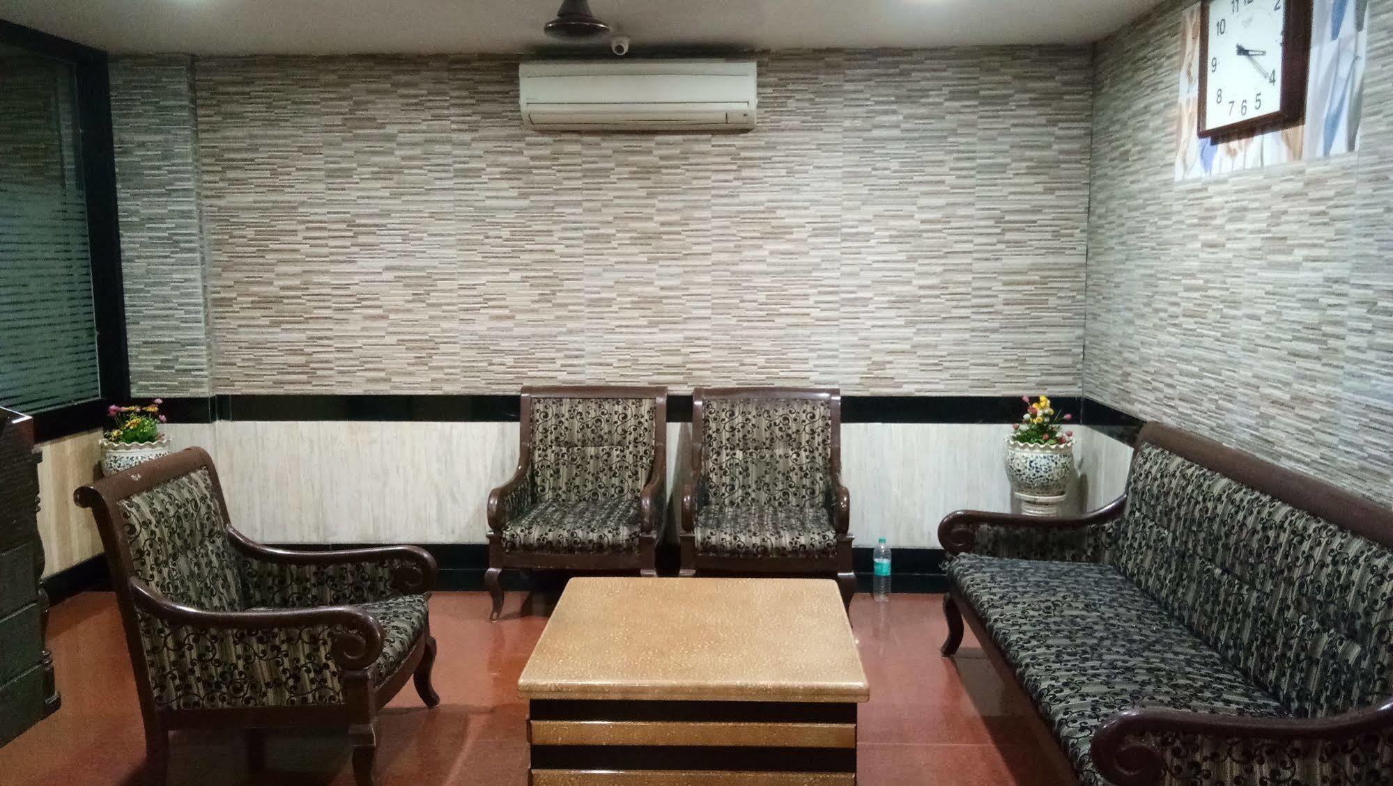 בהופאל Hotel Arch Manor Deluxe מראה חיצוני תמונה